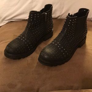 Never worn. Kidpik black boots. Girls size 5.